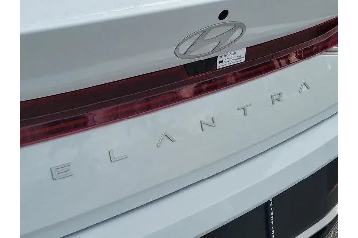 $20575 : Hyundai ELANTRA 2025 SEL Con image 5