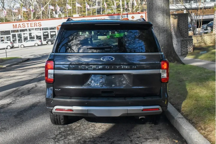 $35995 : Ford Expedition 2024 4x4 XLT image 7