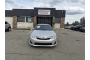 2012 Camry LE en Louisville