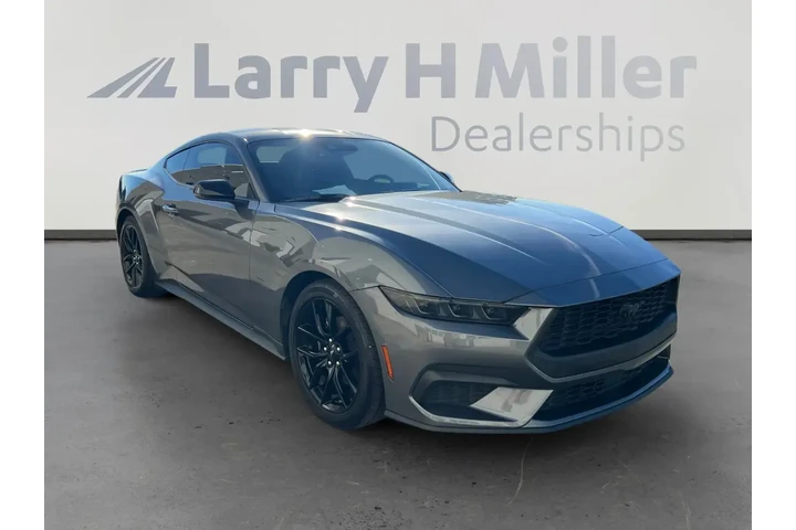 $30489 : Ford Mustang 2024 EcoBoost 2 image 7