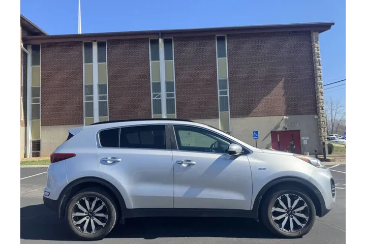 $6999 : 2018 Sportage EX image 5