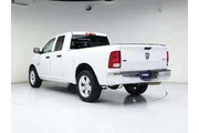 $27998 : Ram 1500 Classic 2024 4x4 SL thumbnail