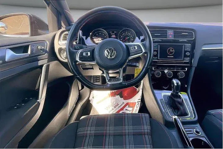 $16000 : Volkswagen Golf GTI 2018 S 4 image 8