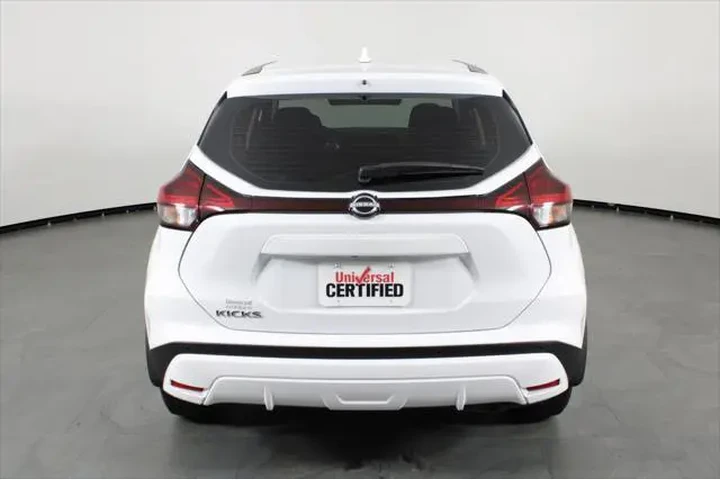 $16744 : Nissan Kicks 2022 S 4dr Cros image 10