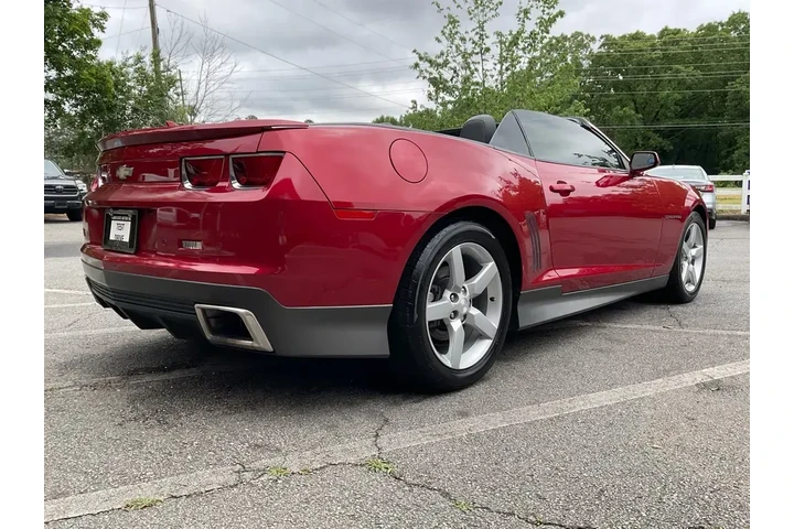 $14285 : Chevrolet Camaro 2013 LT 2dr image 5