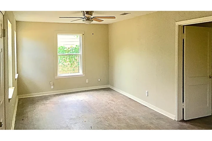 $900 : 3 Recamaras 1 Baño image 2