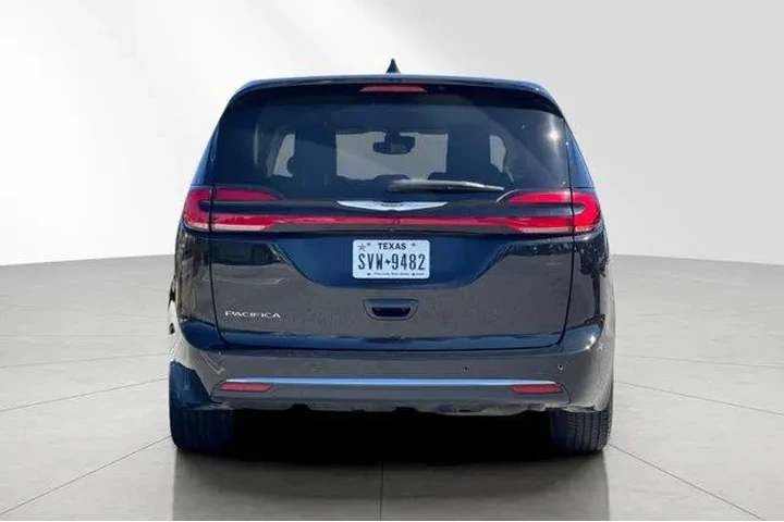 $22215 : Chrysler Pacifica 2023 Touri image 5
