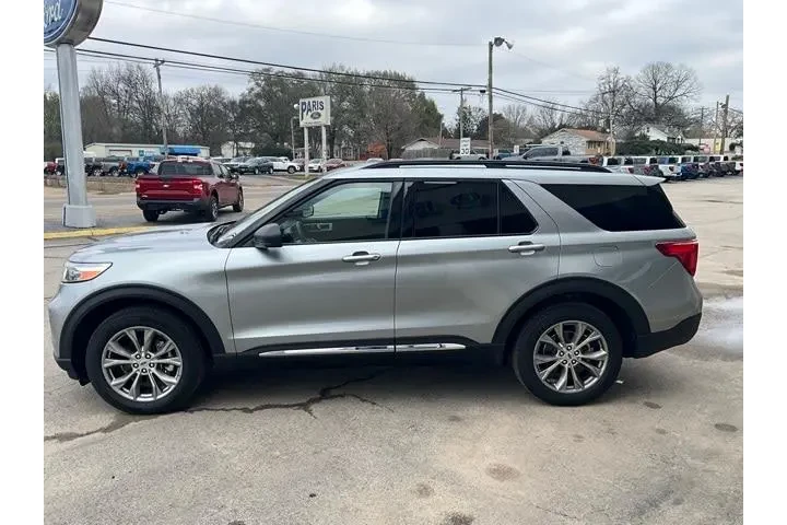 $35681 : Ford Explorer 2023 AWD XLT 4 image 2