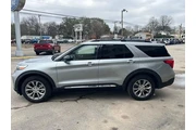 $35681 : Ford Explorer 2023 AWD XLT 4 thumbnail