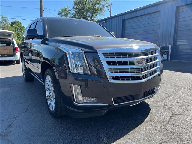 $31888 : 2016 Escalade Platinum, BEAUT image 5