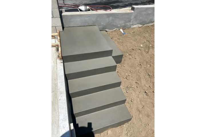 Handy man concrete block image 2