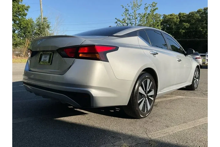 $12485 : Nissan Altima 2022 2.5 SV 4d image 5
