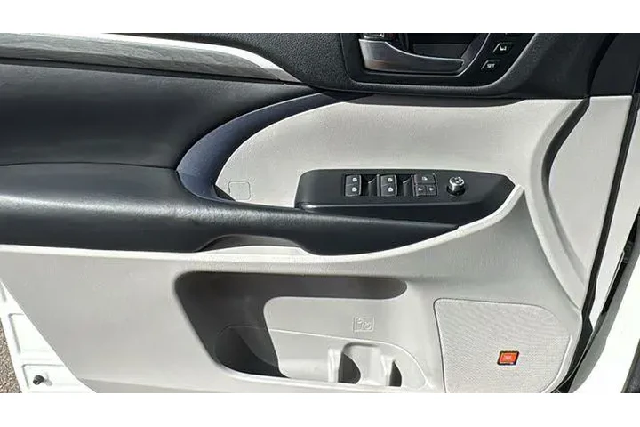 $25858 : Toyota Highlander 2019 Limit image 6