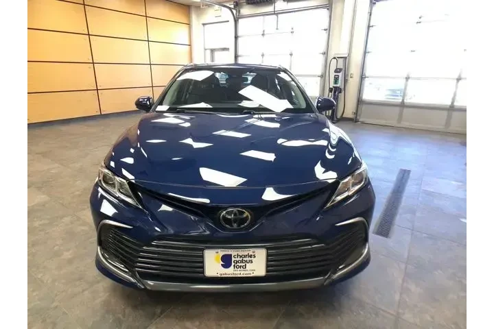 $21060 : Toyota Camry 2023 LE 4dr Sed image 2