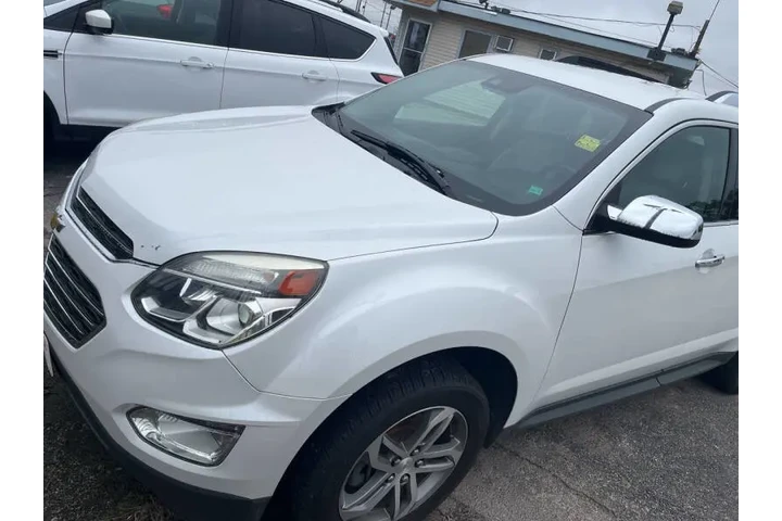 2017 Equinox Premier image 1