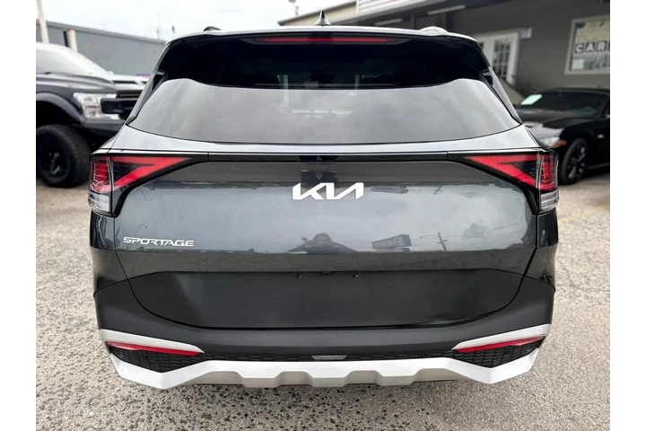2025 Sportage EX image 4