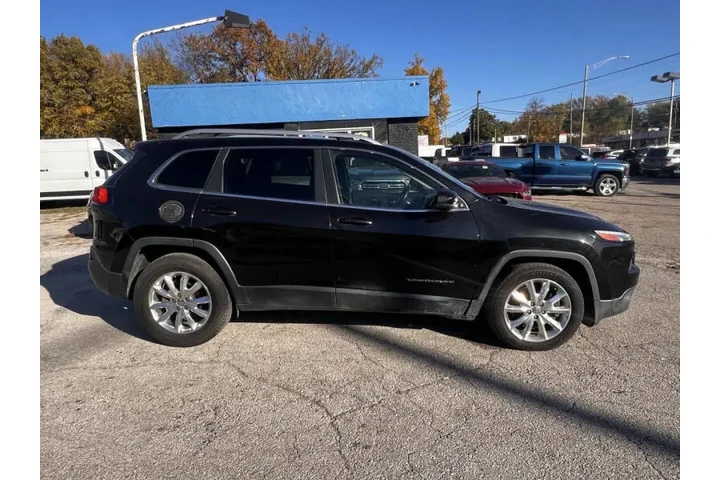$9999 : 2015 Cherokee Limited image 4
