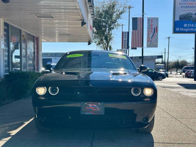 $12900 : 2017 Challenger SXT image 5