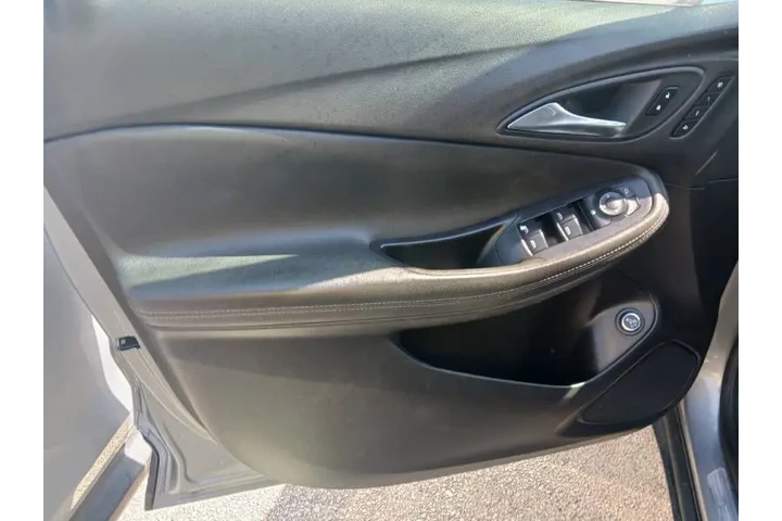$18800 : 2023 Encore GX Essence image 3