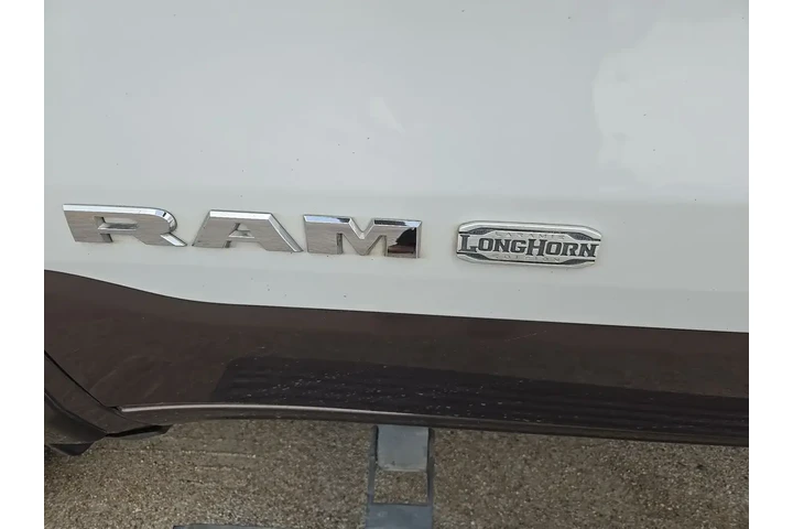 $38983 : Ram 1500 2020 4x4 Laramie Lo image 3