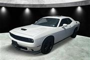 $23985 : Pre-Owned 2019 Challenger GT thumbnail