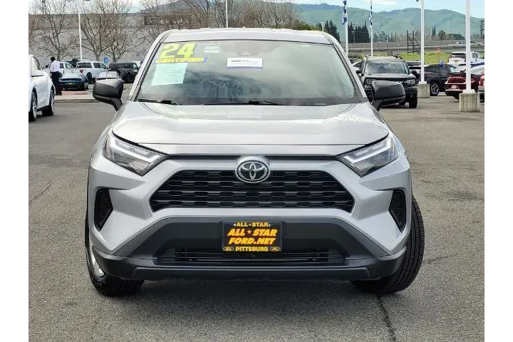 $27900 : Toyota RAV4 2024 AWD LE 4dr image 2