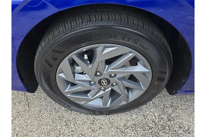 $21990 : Hyundai ELANTRA Hybrid 2024 image 9