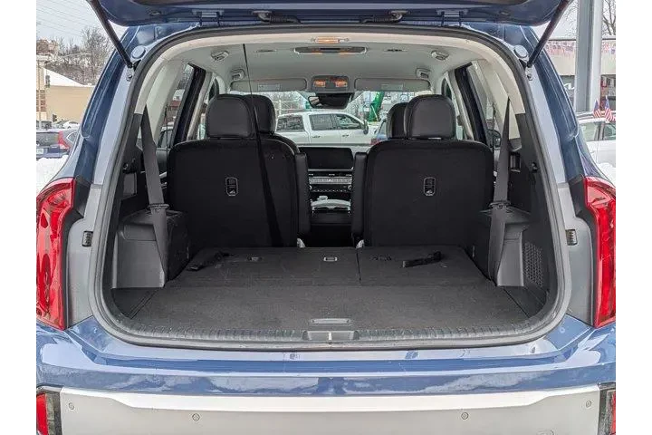 $33895 : Kia Telluride 2023 AWD S 4dr image 8