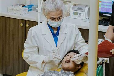 Little Kids Dentistry en Los Angeles