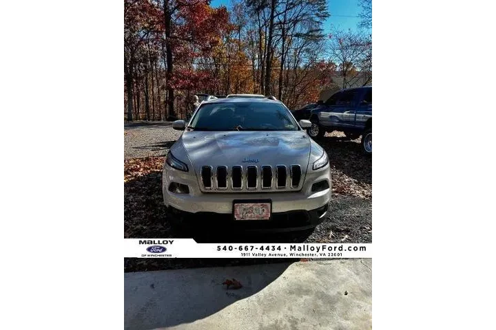 $6500 : Jeep Cherokee 2015 4x4 Latit image 1