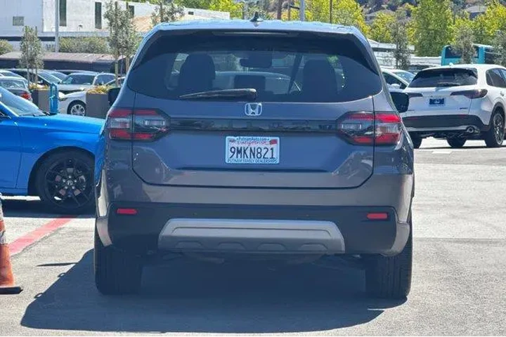 $33888 : Honda Pilot 2024 EX-L 4dr SU image 1