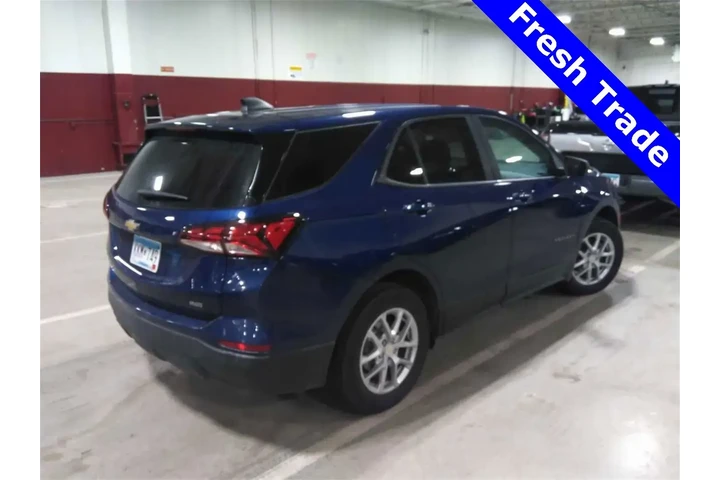 $18389 : Chevrolet Equinox 2023 4x4 L image 4