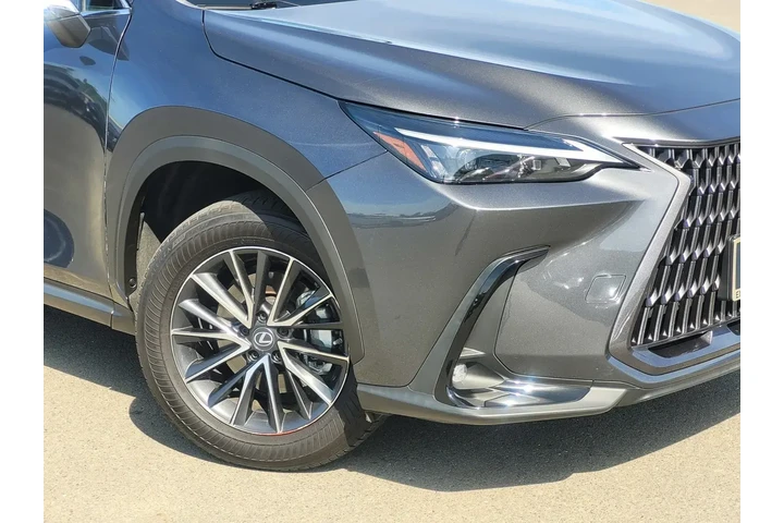 $37988 : Lexus NX 350 2022 AWD 4dr Cr image 3