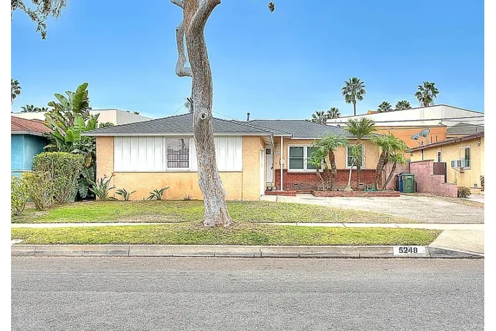 $2250 : Welcome 5248 W 142nd Place, 3- image 1
