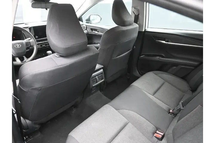 $25349 : Toyota Camry 2025 SE 4dr Sed image 2