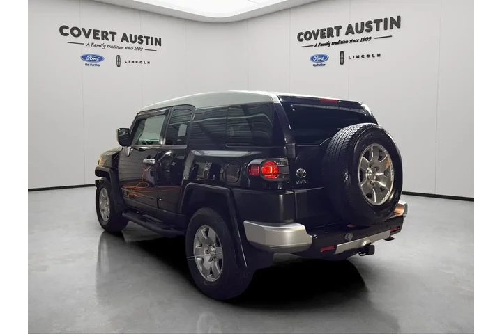 $18957 : Toyota FJ Cruiser 2007 4dr S image 2