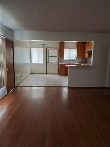 $2150 : 2 bedroom apartment in LA image 1