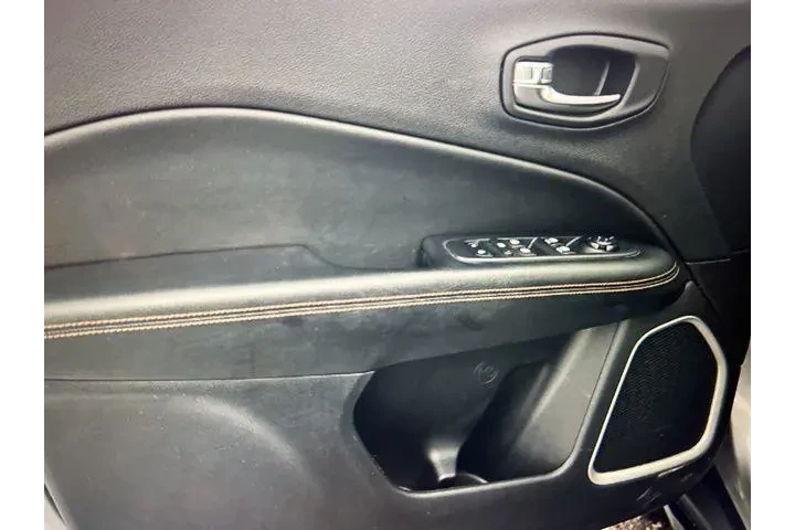 $21339 : Jeep Compass 2020 4x4 Limite image 9