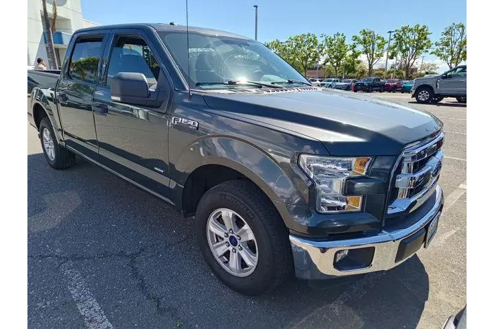 $26750 : Ford F-150 2015 4x2 XL 4dr S image 2