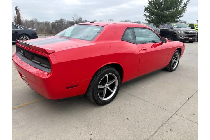 $14950 : 2010 Challenger SE image 5