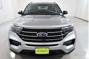 $27955 : Ford Explorer 2022 AWD XLT 4 thumbnail