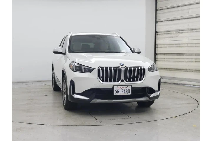 $33998 : BMW X1 2023 AWD xDrive28i 4d image 5