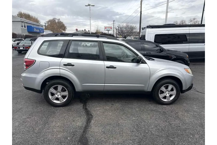 $6910 : 2011 Forester 2.5X image 6