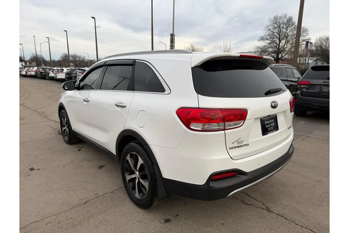 2016 Sorento EX image 4