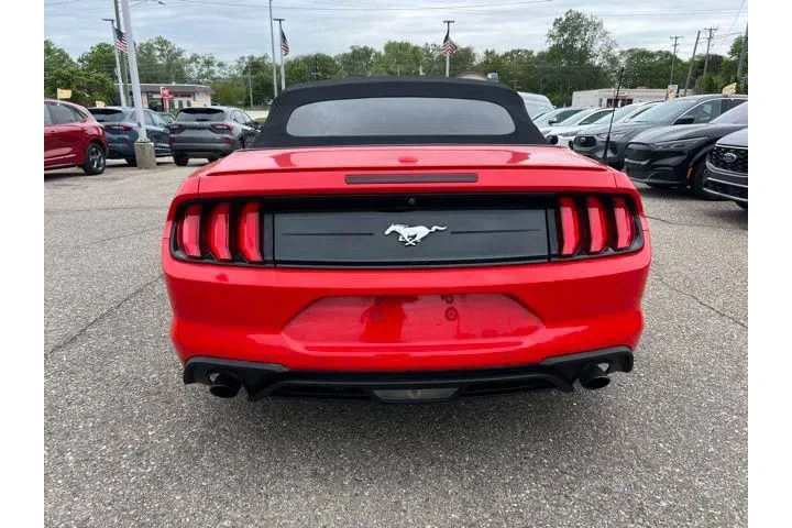 $22650 : Ford Mustang 2021 EcoBoost 2 image 5