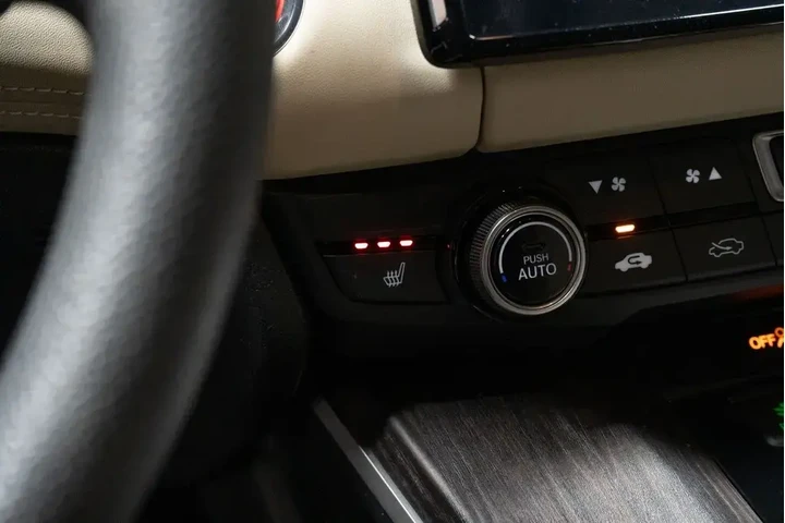 $19169 : Honda Clarity Plug-In Hybrid image 6