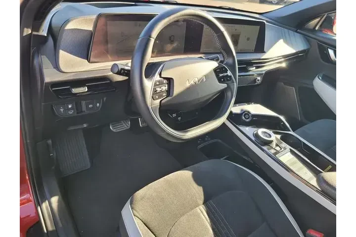 $17892 : Kia EV6 2022 GT-Line 4dr Cro image 9