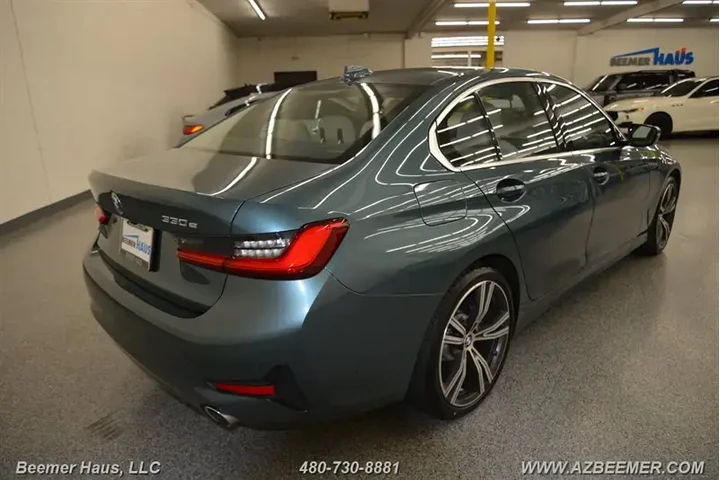 $23998 : BMW 3 Series 2021 330e 4dr S image 7