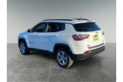 $22500 : Jeep Compass 2023 thumbnail