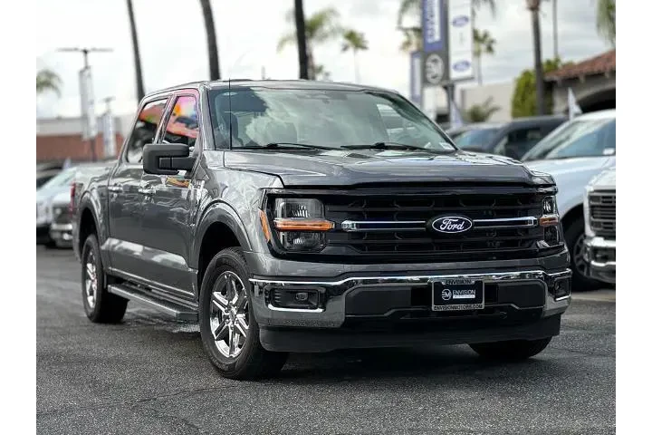 $39995 : Ford F-150 2025 4x2 XLT 4dr image 2